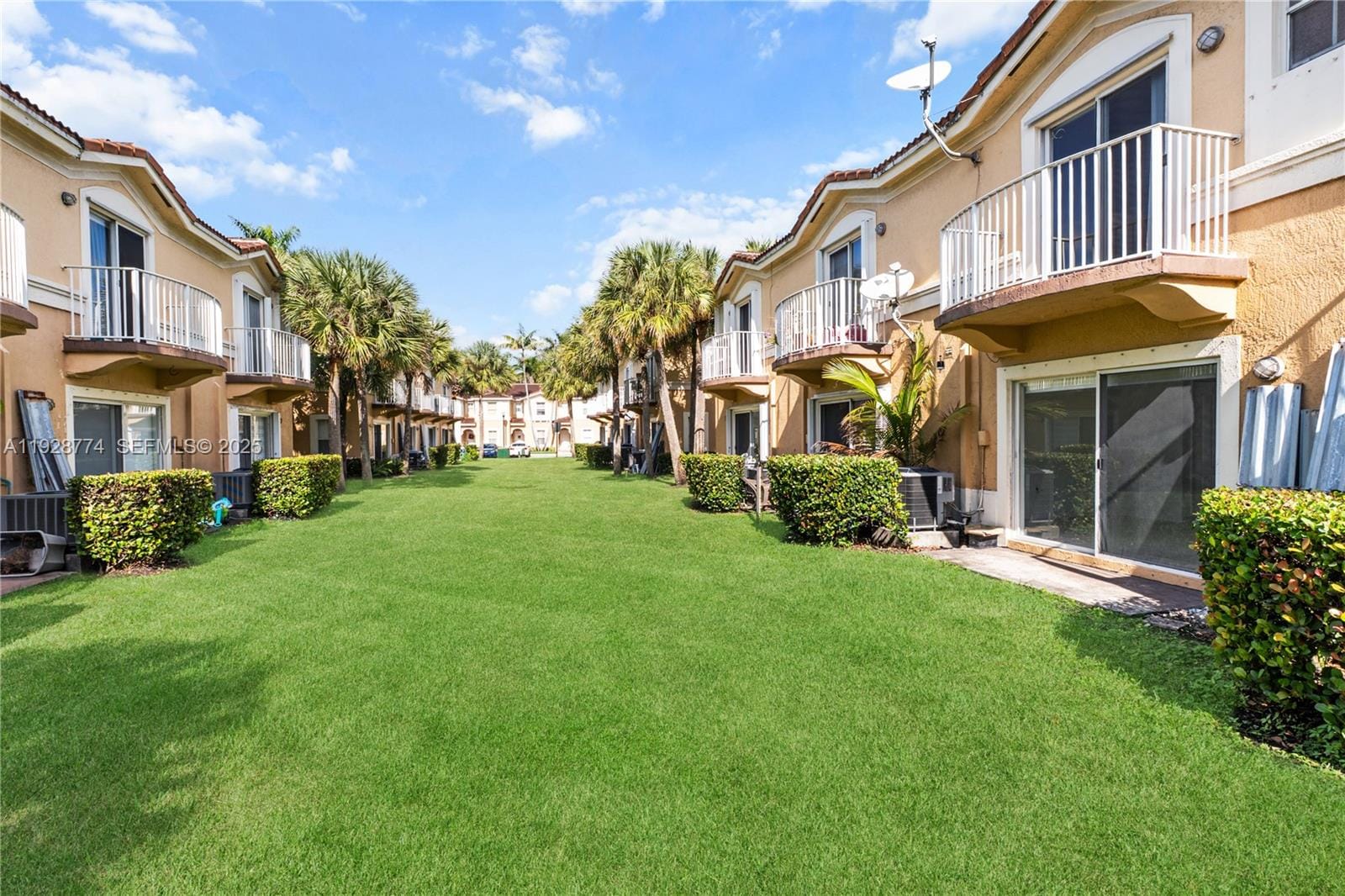 3168 SW 129th Way 151, Miramar, FL 33027 photo 2