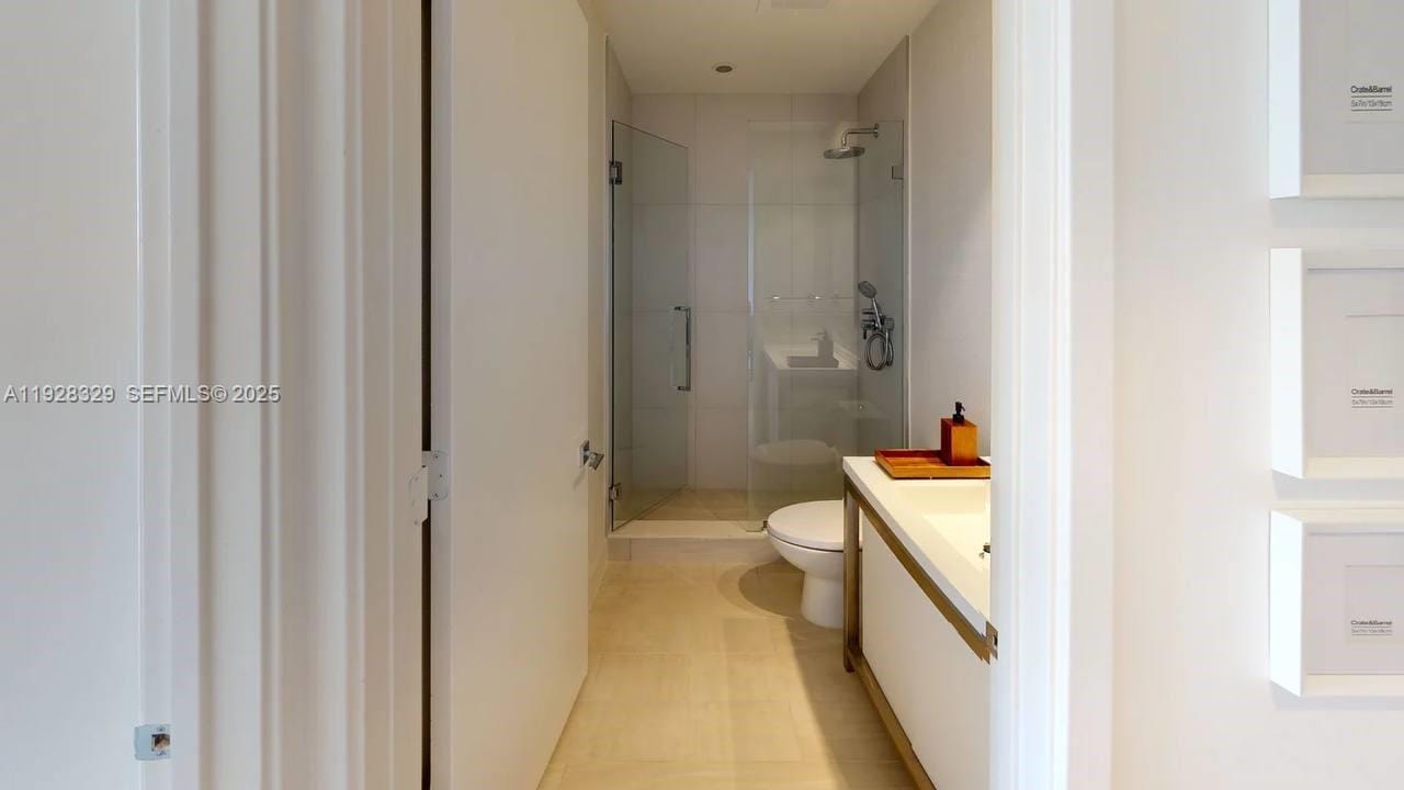2000 Metropica Way 1701 — photo 12