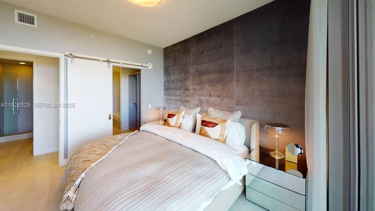 2000 Metropica Way 1701 — photo 5