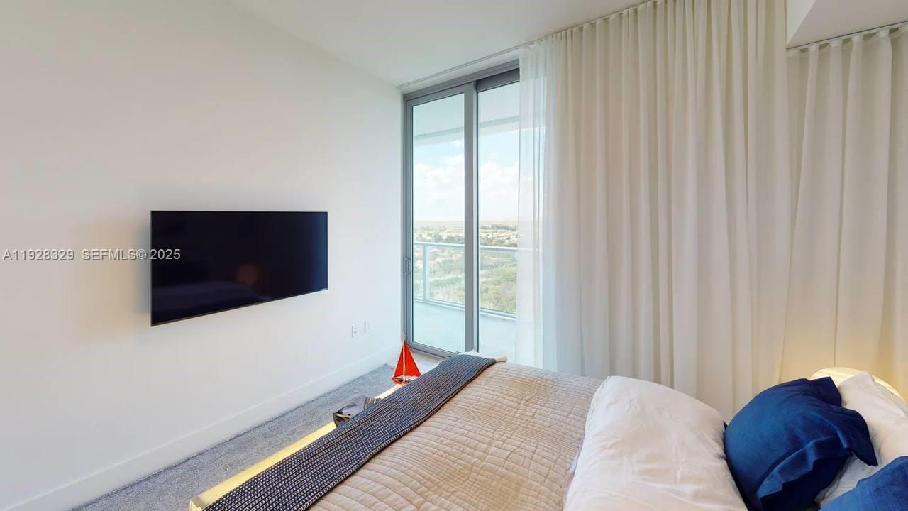 2000 Metropica Way 1701 — photo 10