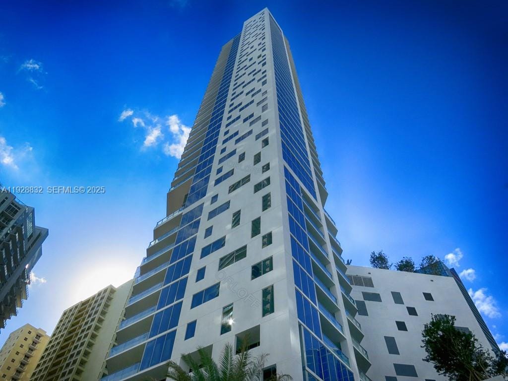 1300 Brickell Bay Drive 1110, Miami, FL 33131