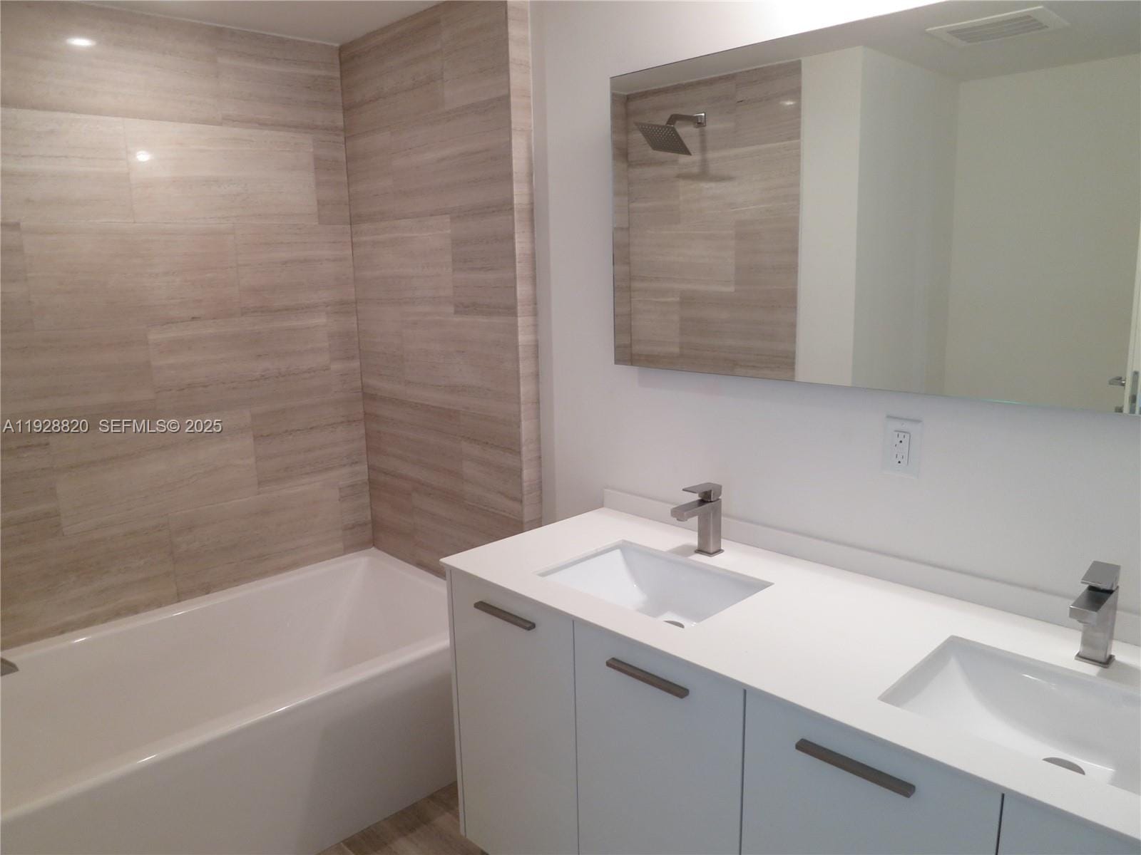 1300 Brickell Bay Drive 1100 — photo 4
