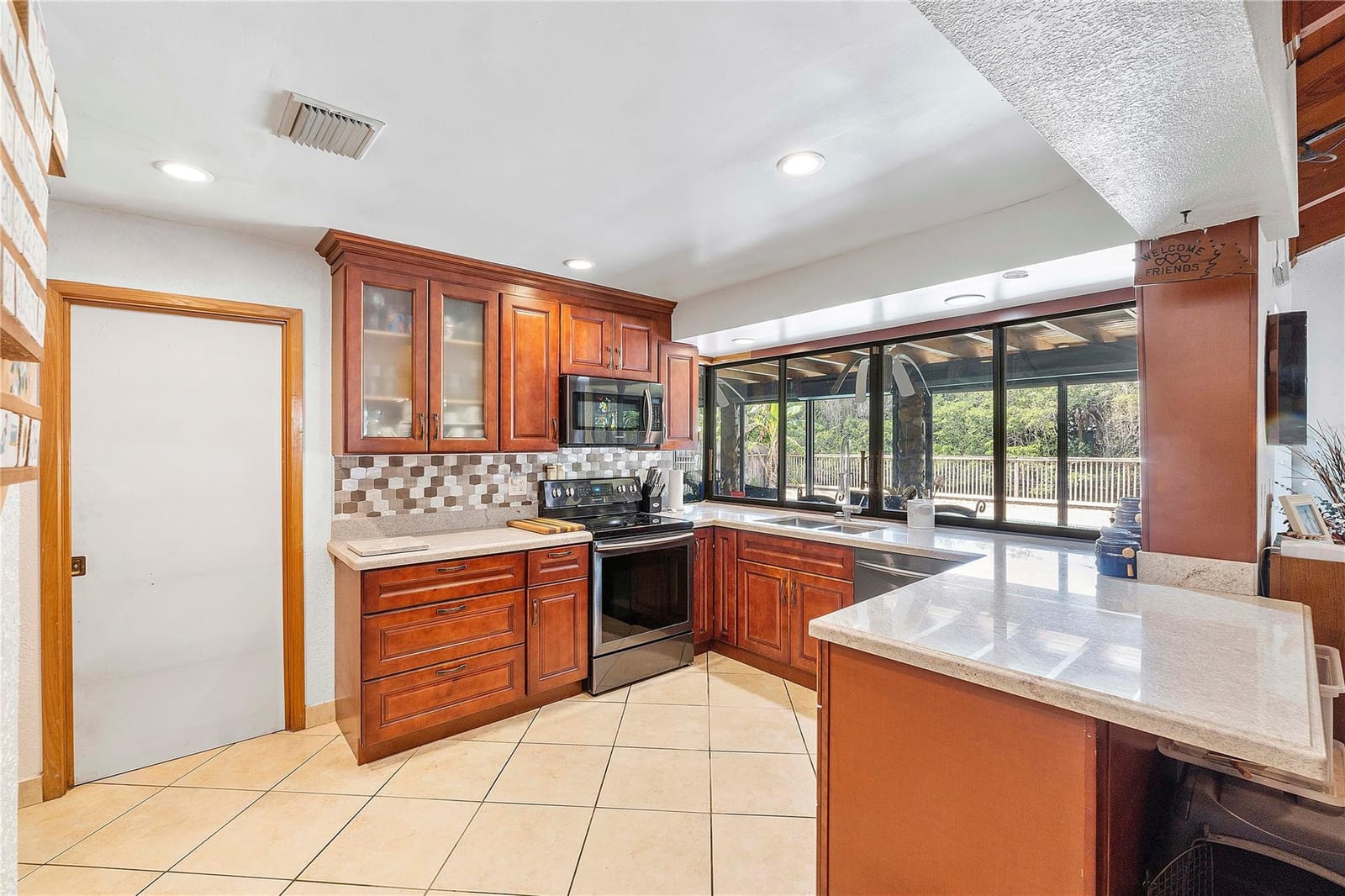1678 NW 36th Court, Oakland Park, FL 33309 photo 13