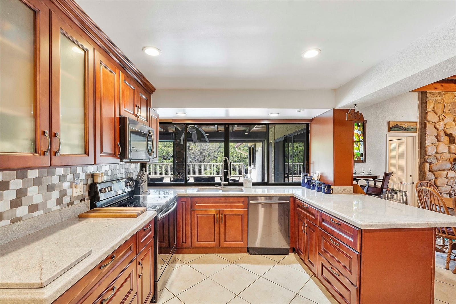 1678 NW 36th Court — photo 9