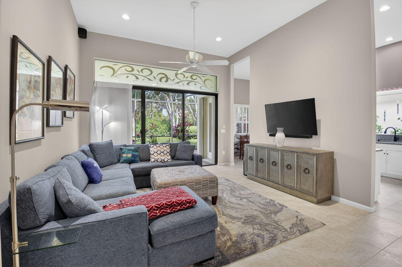 9822 Isles Cay Drive — photo 10