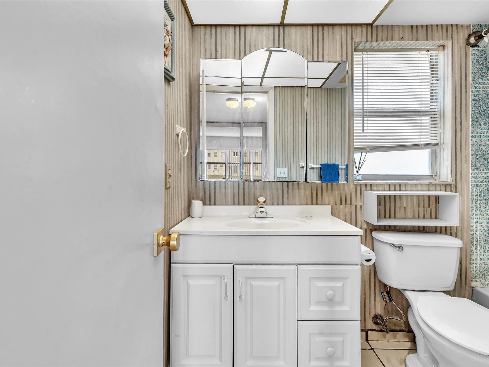 9041 Sunrise Lakes Boulevard 113, Sunrise, FL 33322 photo 20