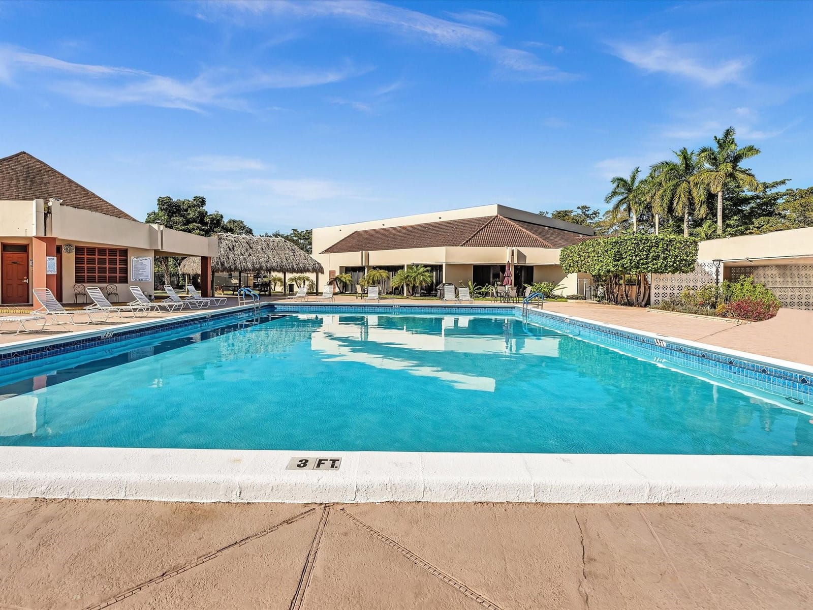 9041 Sunrise Lakes Boulevard 113, Sunrise, FL 33322 photo 28