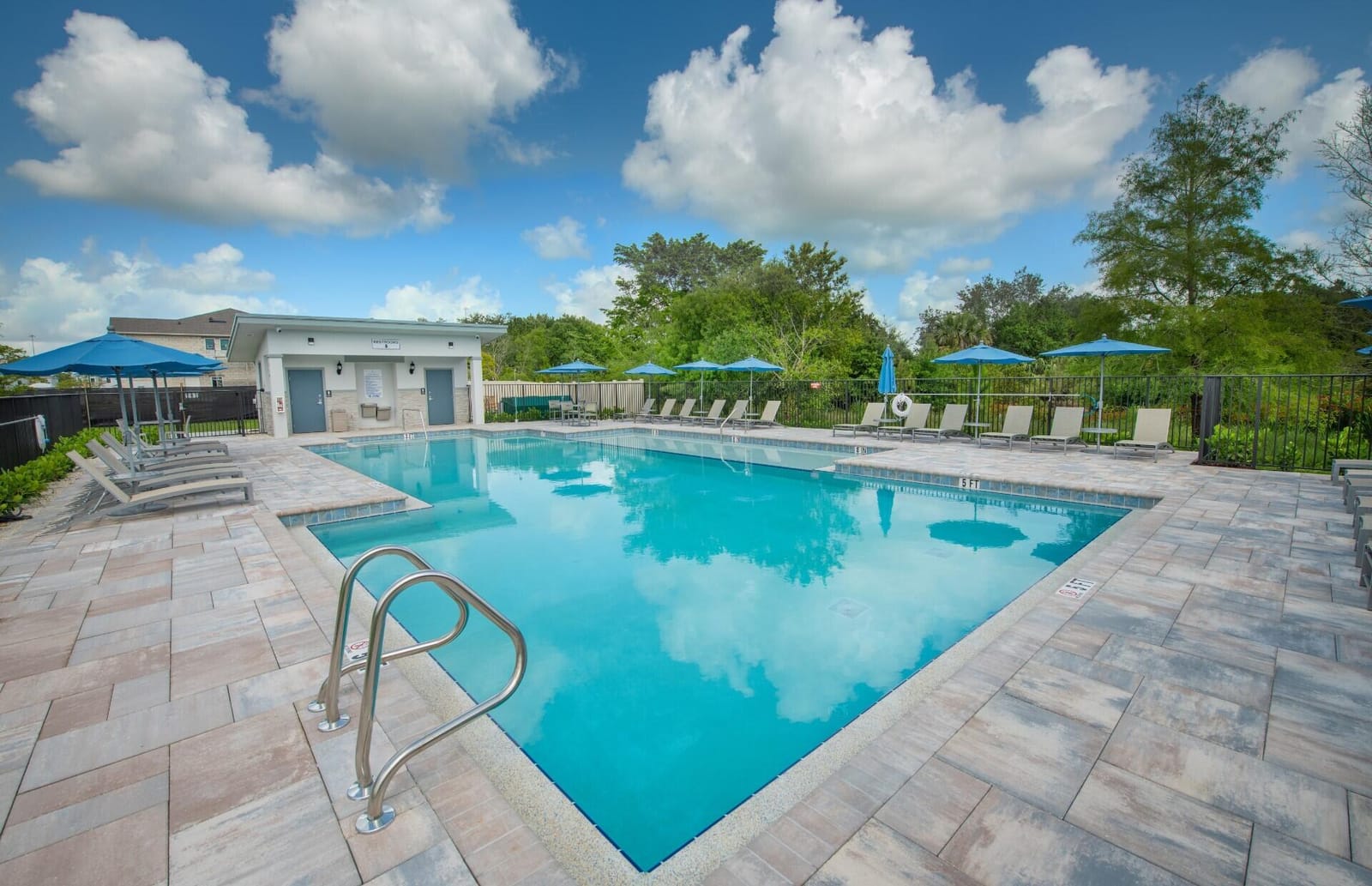 7796 SW Bentley Lane Latitude 82-16, Stuart, FL 34997 photo 20