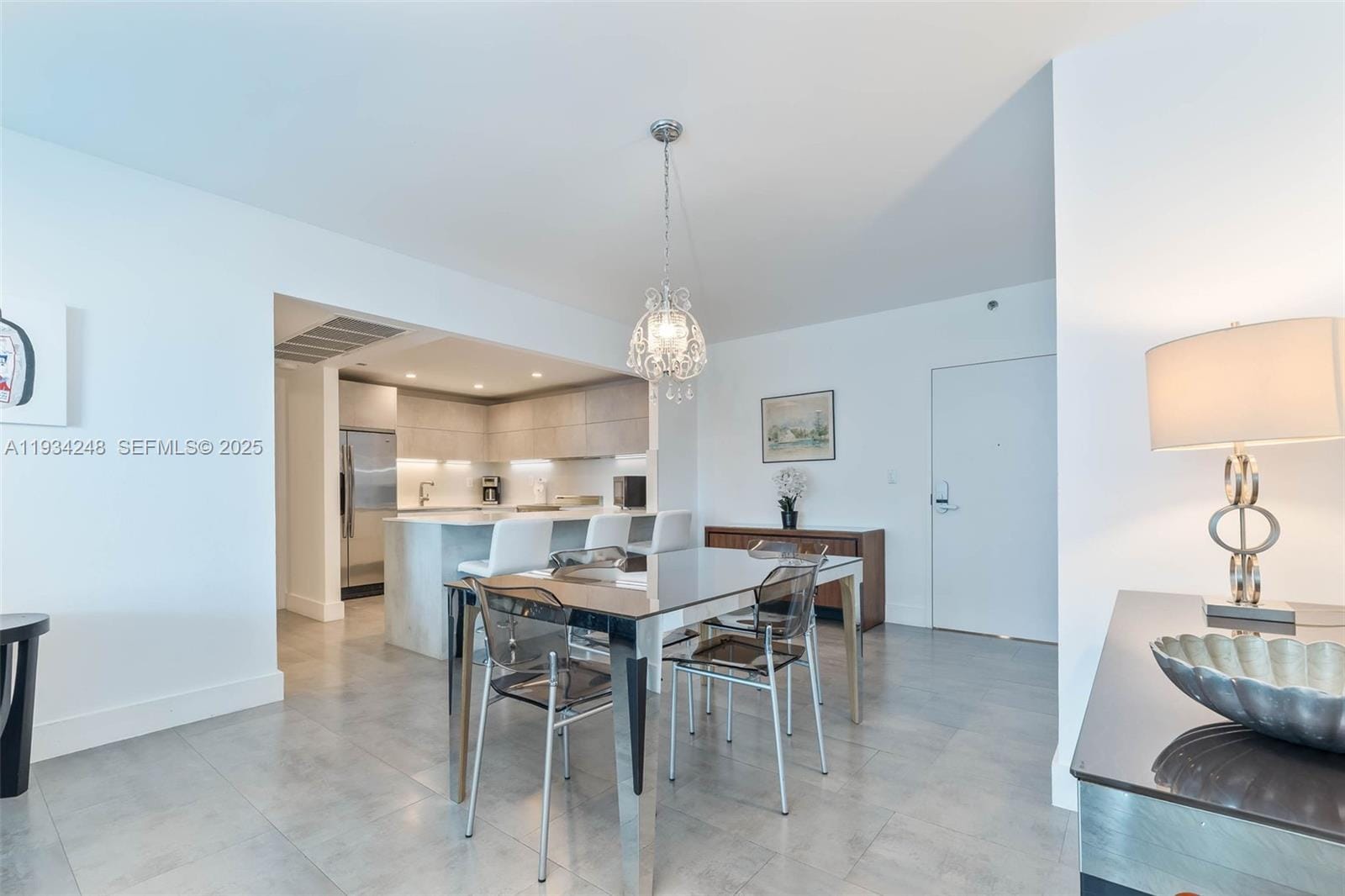 2301 Collins Avenue 507 — photo 9