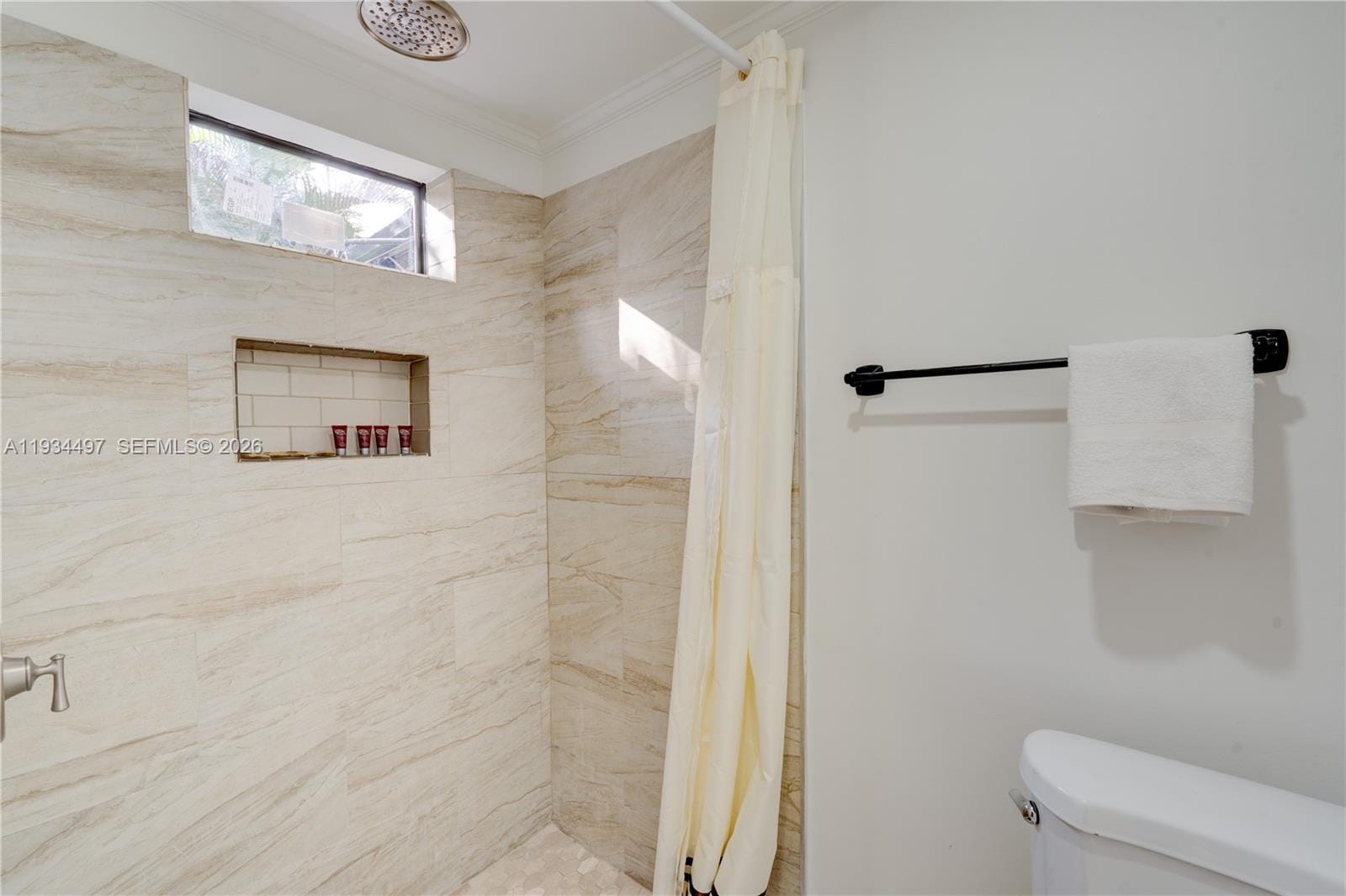 347 NE 110th Street — photo 4