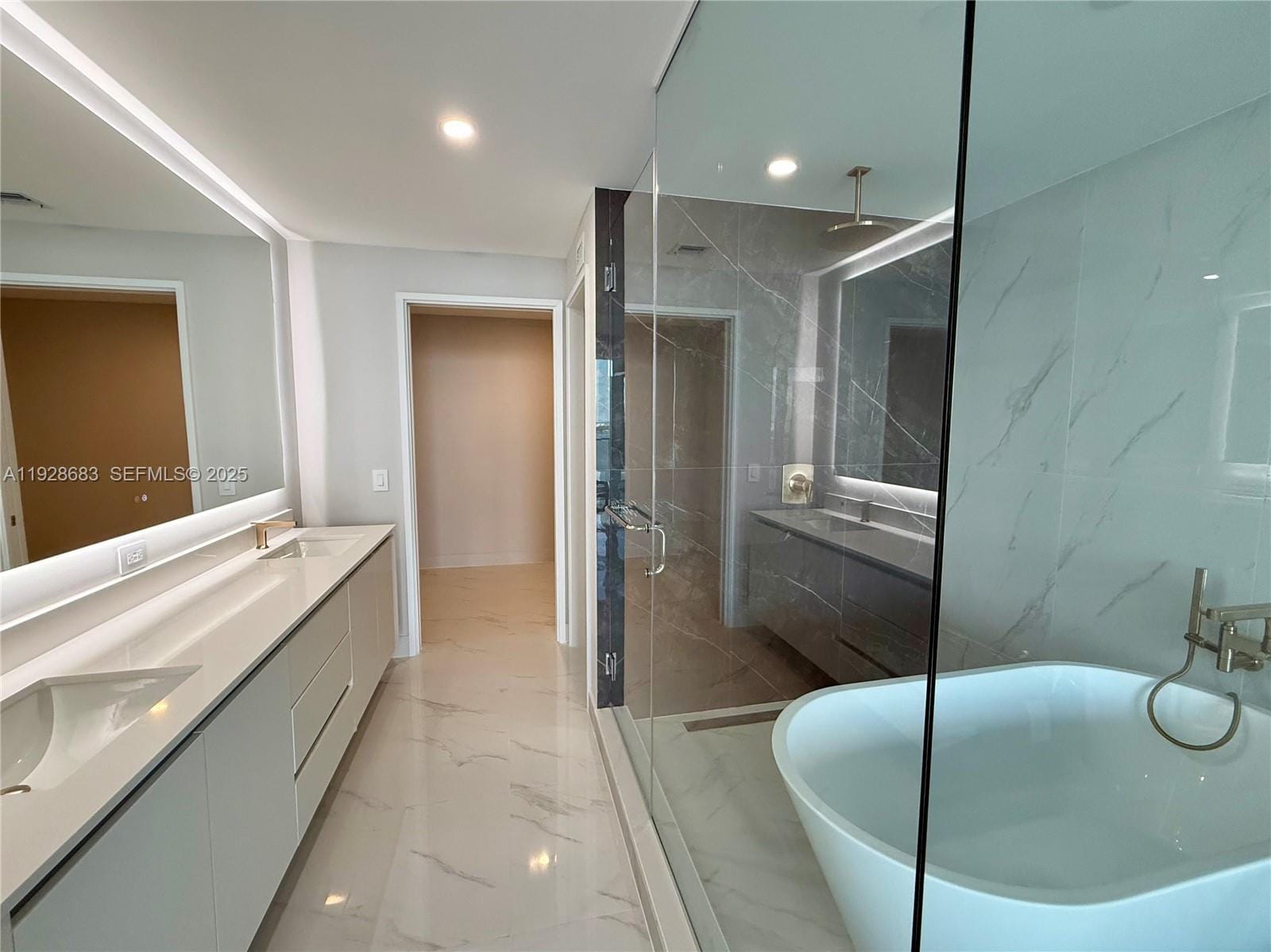 700 NE 24th Street 3303, Miami, FL 33137 photo 3