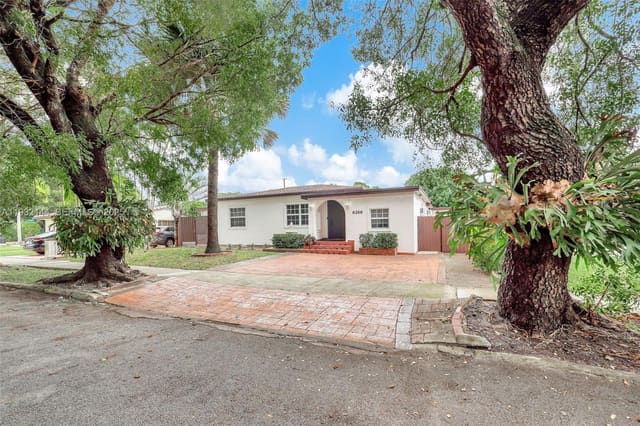 6266 SW 42nd Street, sold in Bird Road Estates, South Miami, FL