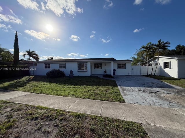 7950 NW 174th Terrace, sold in Palm Springs North Sec C, Hialeah, FL