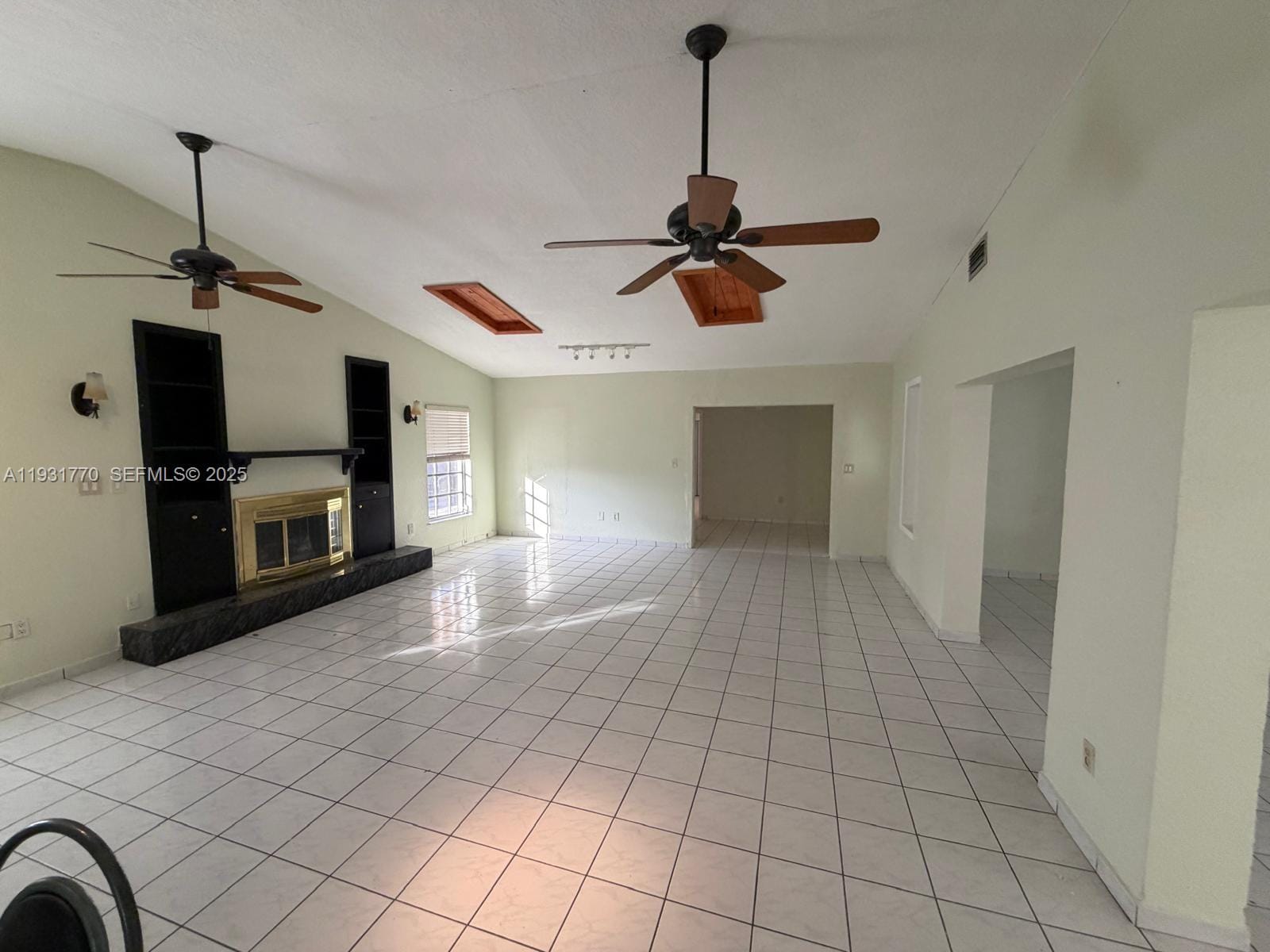 7950 NW 174th Terrace, Hialeah, FL 33015 photo 3