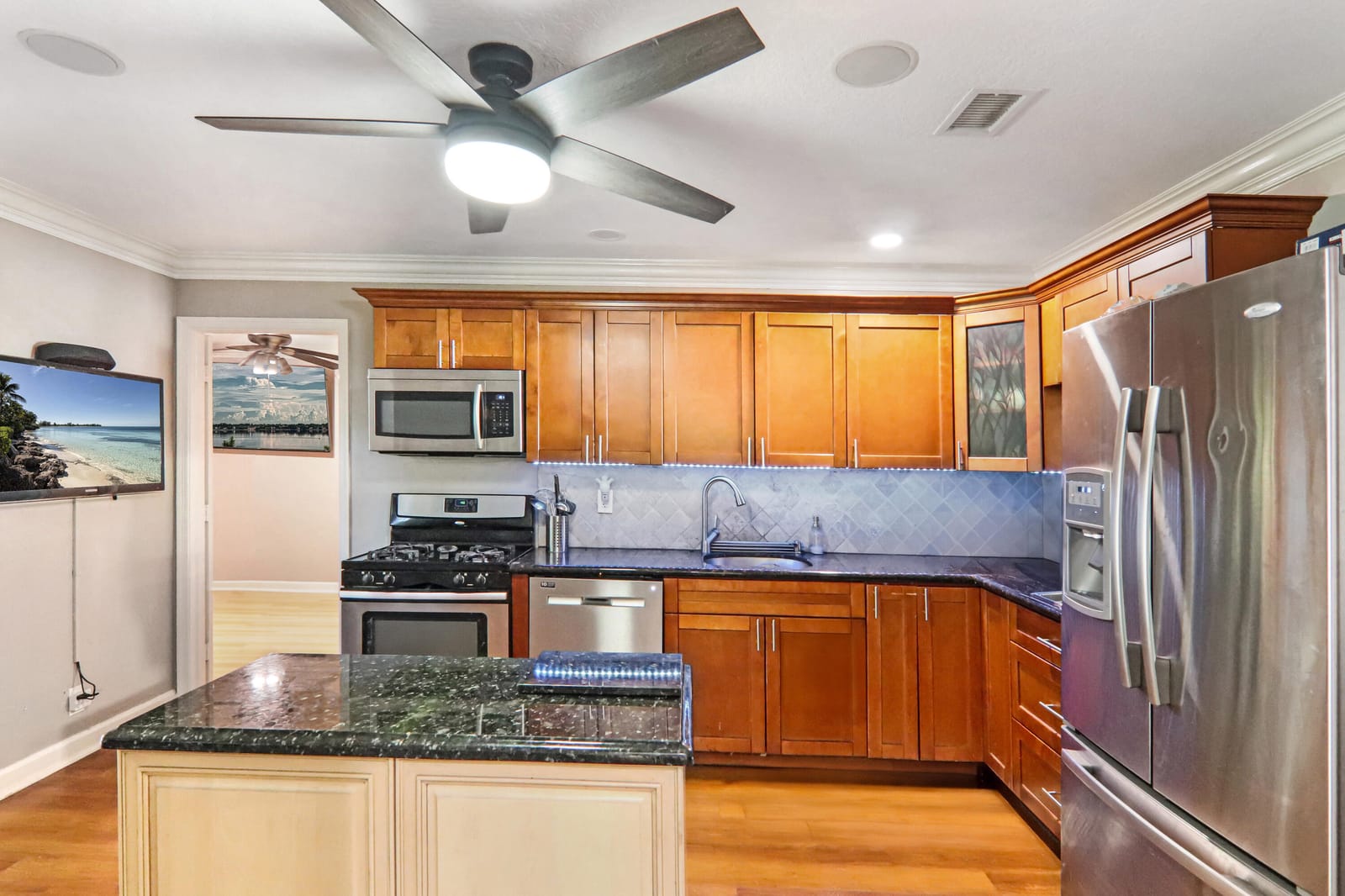 5561 Priscilla Lane — photo 10