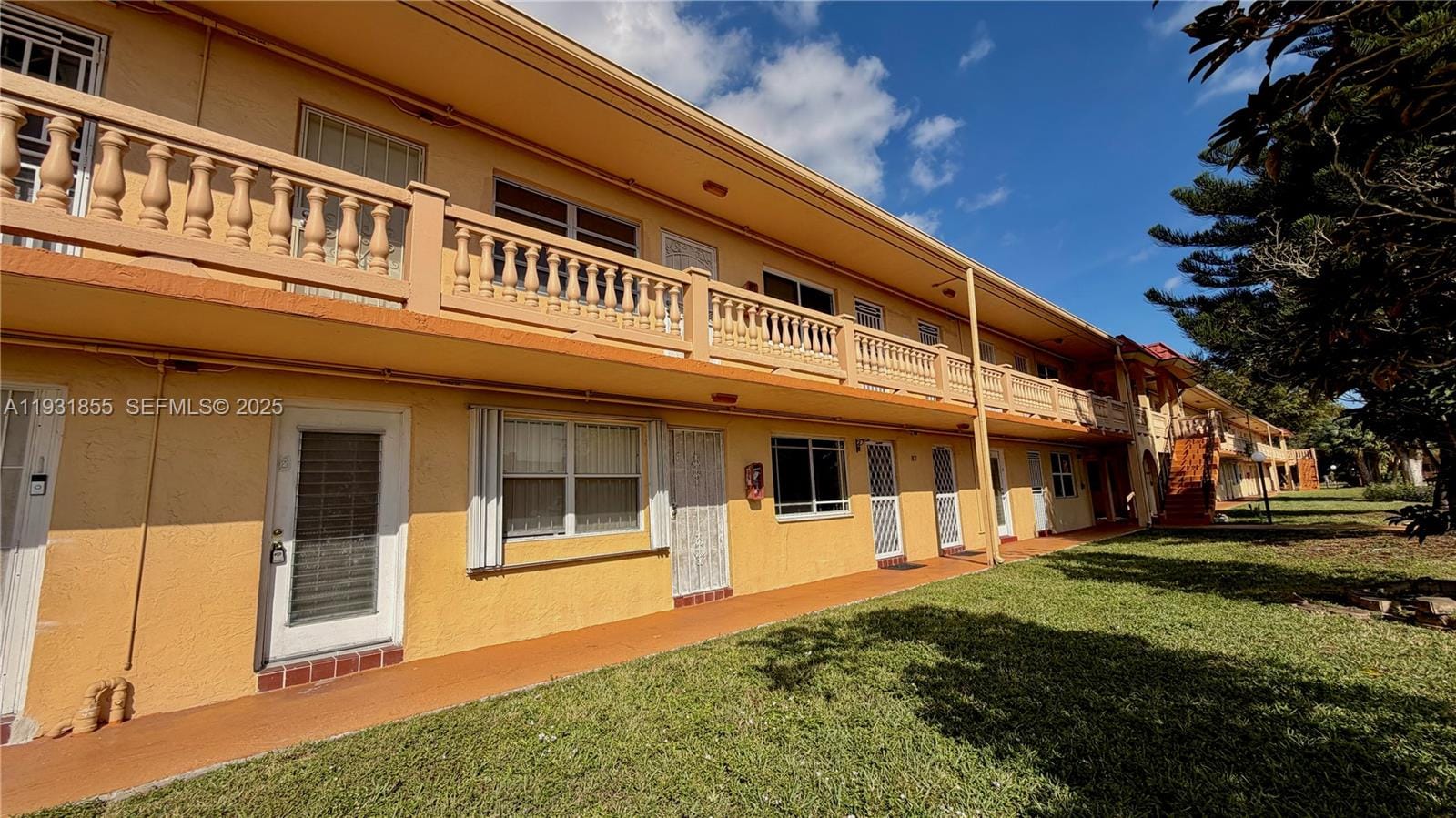 135 NE 202nd Terrace N6, Miami Gardens, FL 33179 photo 3
