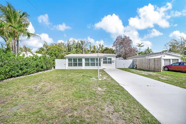 1323 NE 182nd Street, North Miami Beach, FL 33162