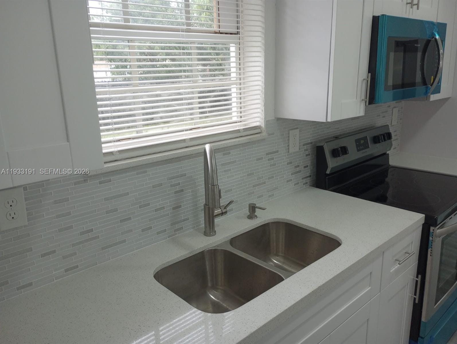 7625 NW 14th Court — photo 10