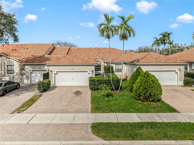 7651 S Aragon Boulevard 5, Sunrise, FL 33322