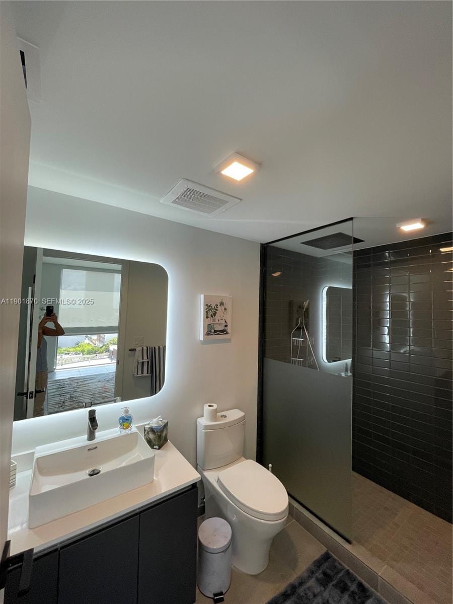 227 NE 2nd Street 1606 — photo 12
