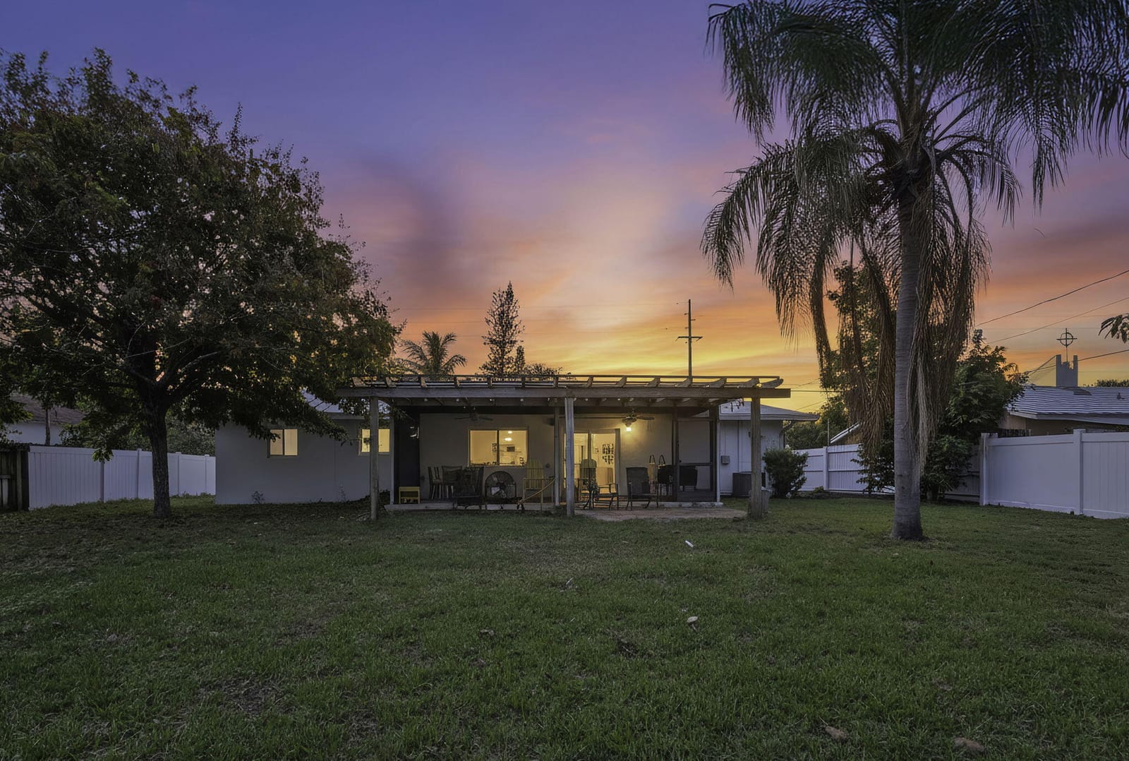720 Prosperity Farms Road, North Palm Beach, FL 33408 photo 2