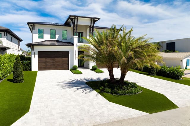 11288 W Teach Road, Palm Beach Gardens, FL 33410