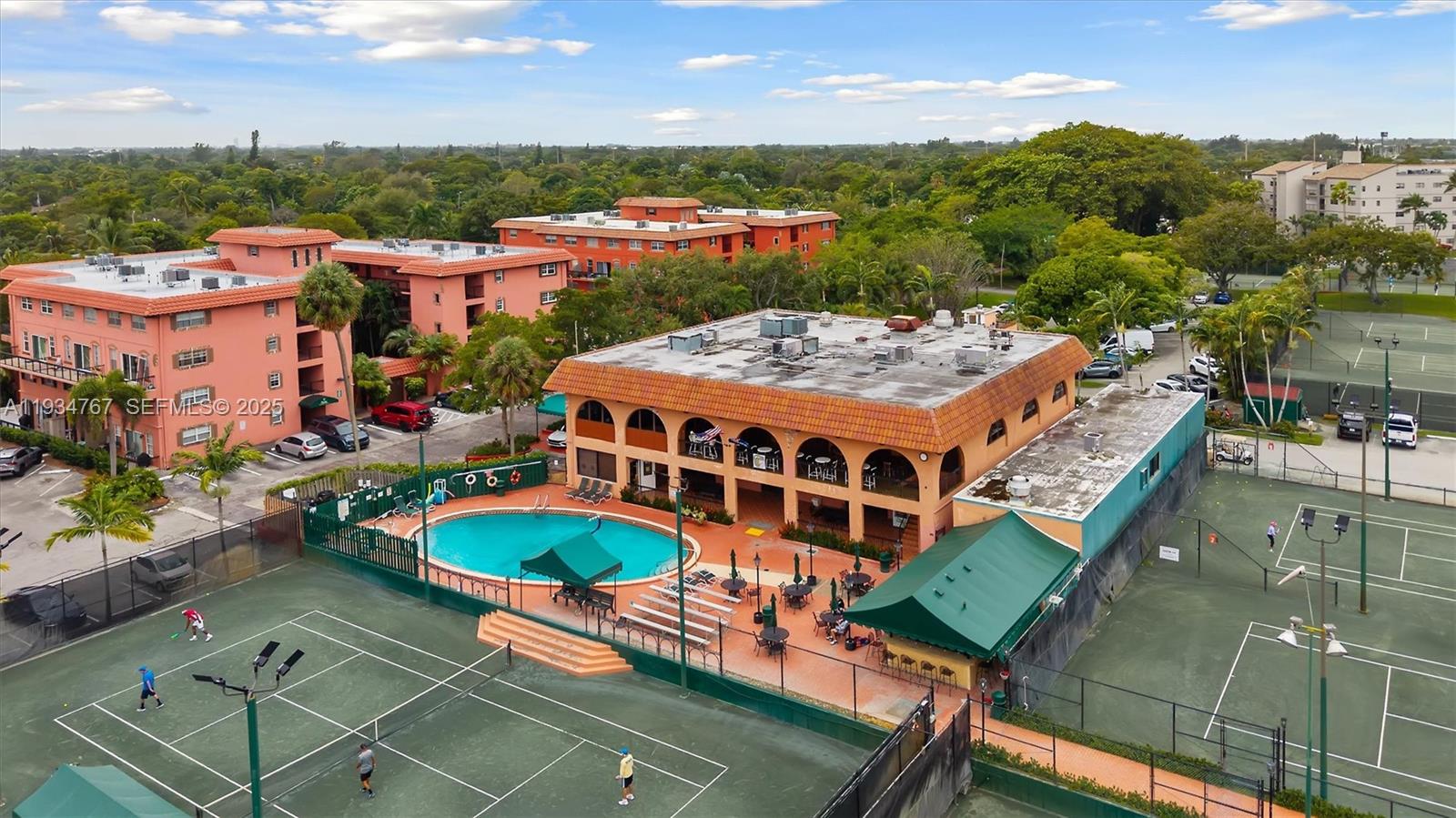 620 Tennis Club Drive 110, Fort Lauderdale, FL 33311, Fort Lauderdale