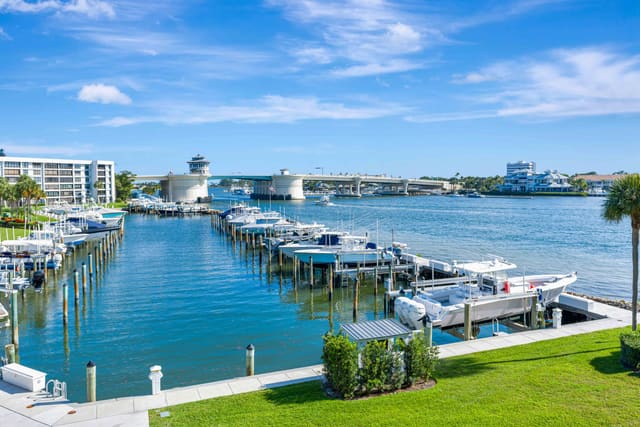 1542 Jupiter Cove Drive 307, sold in Jupiter Cove Condo, Jupiter, FL