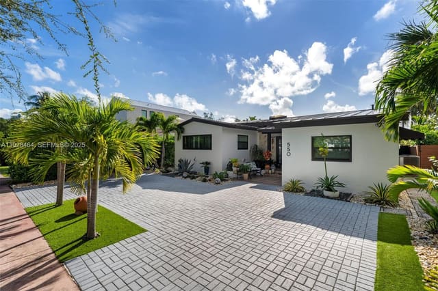 550 W 51st Street, sold in Lake View Sub, Miami Beach, FL