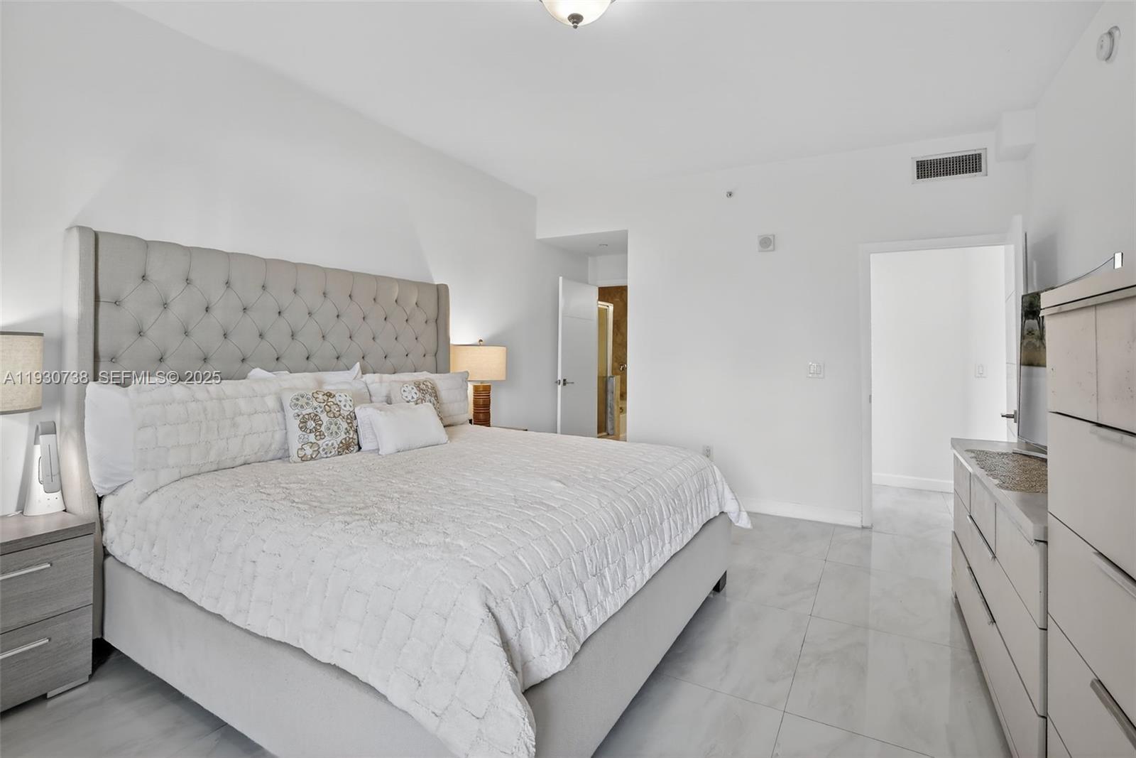 3340 NE 190th Street 1101, Aventura, FL 33180 photo 25