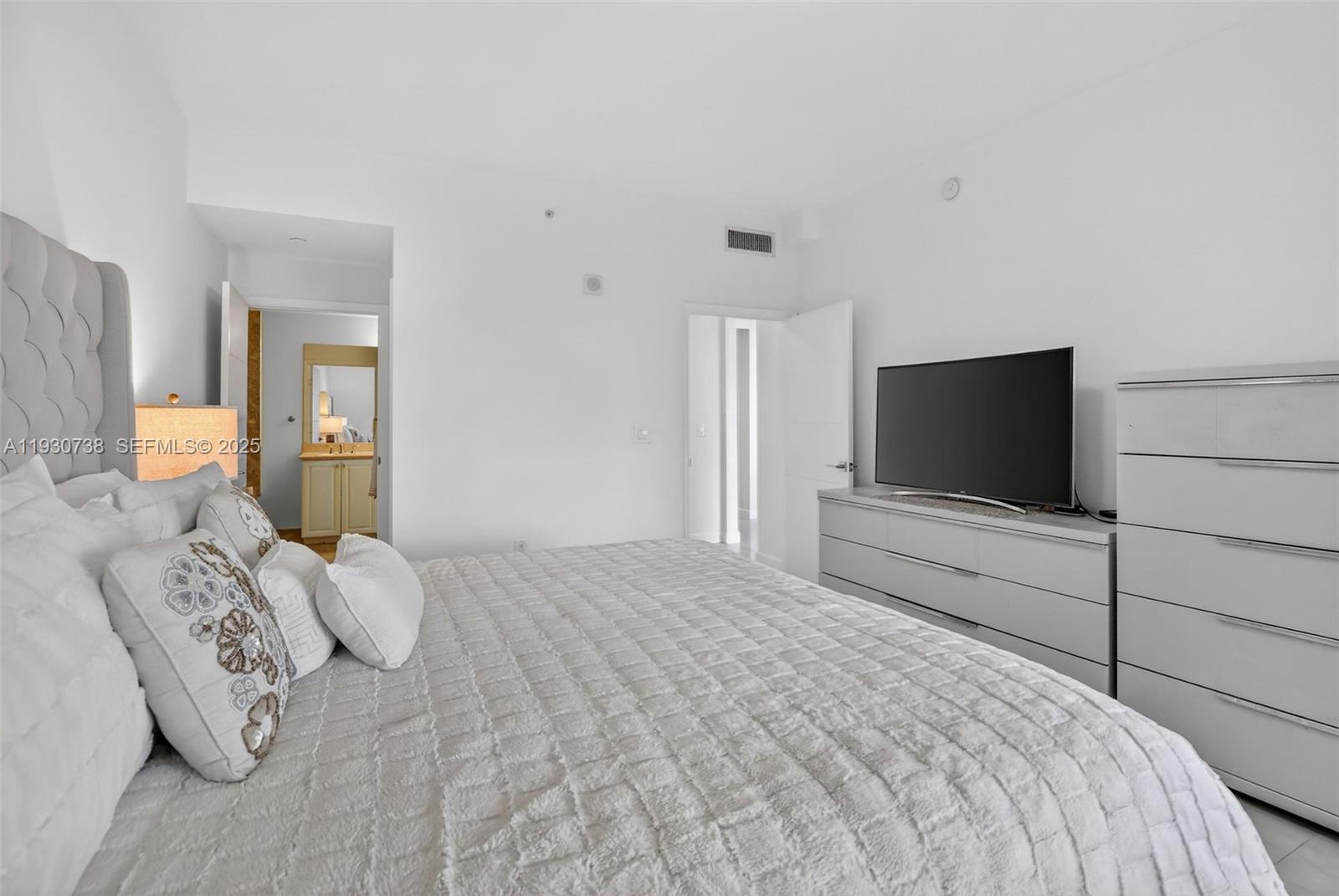 3340 NE 190th Street 1101, Aventura, FL 33180 photo 26