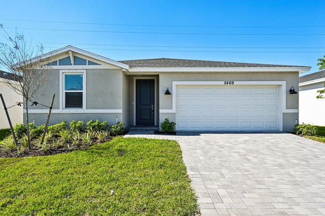 5469 Hampton Park Circle, Vero Beach, FL 32966