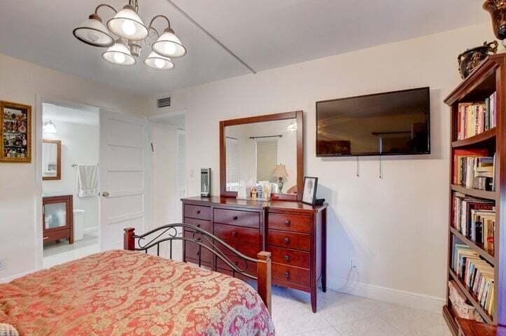 7539 S Oriole Boulevard 103 — photo 11