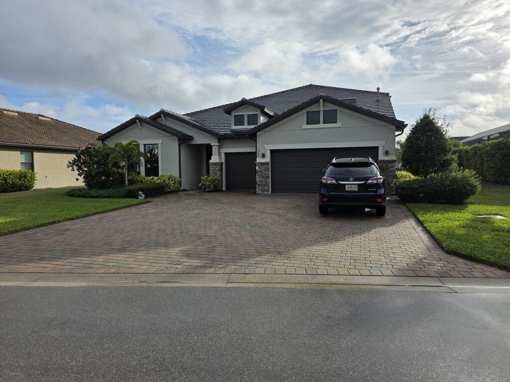 527 SE Vallarta Drive, Port St. Lucie, FL 34984, Port St Lucie