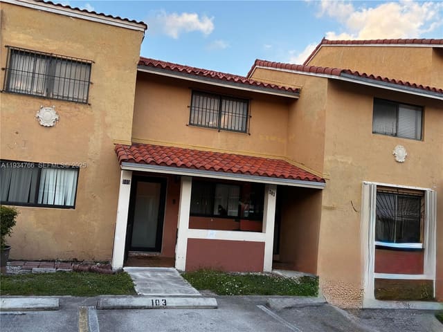 2775 W 62nd Place 103, sold in Residencial El Prado Cond, Hialeah, FL