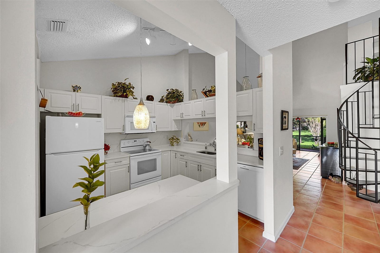 415 Buttonwood Place — photo 8