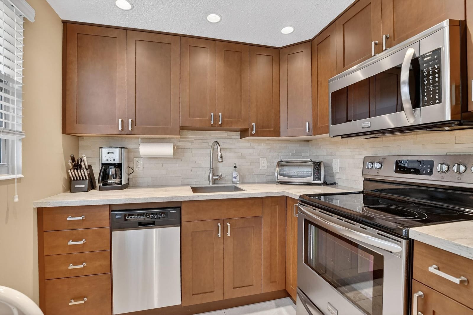 3020 Islewood D 3020, Deerfield Beach, FL 33442 photo 14
