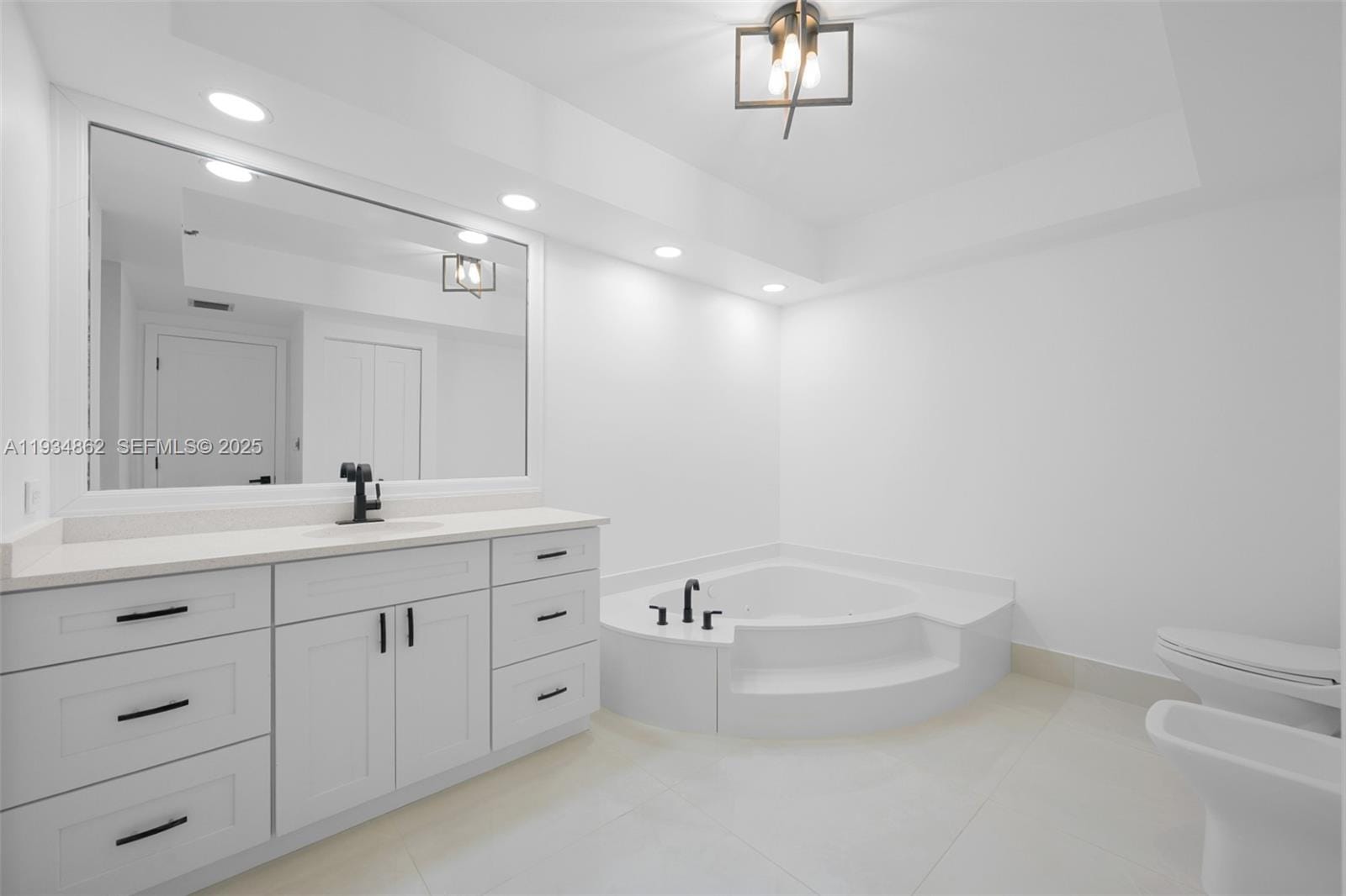 20281 E Country Club Drive 501 — photo 12