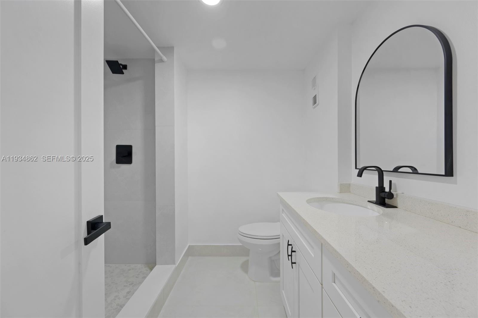 20281 E Country Club Drive 501, Aventura, FL 33180 photo 16