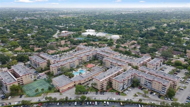 406 NW 68th Avenue 317, sold in Polynesian Gardens Condom, Plantation, FL