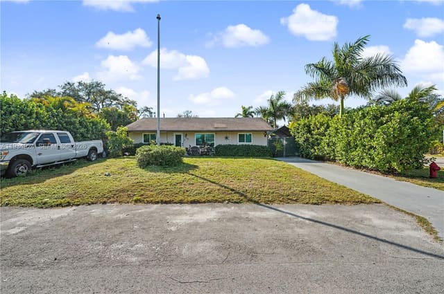 2864 SW 16th Street, sold in Chula Vista, Fort Lauderdale, FL