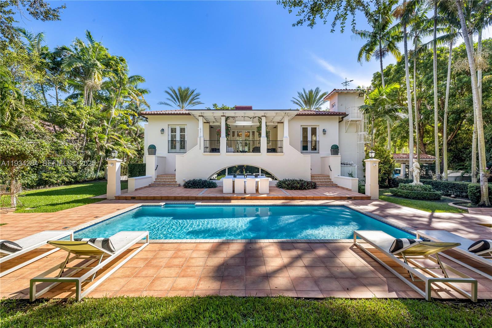 8000 Los Pinos Boulevard, Coral Gables, FL 33143, Coral Gables