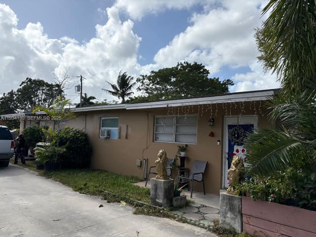 1160 NW 9th Street, sold in Mcclure Manors, Homestead, FL