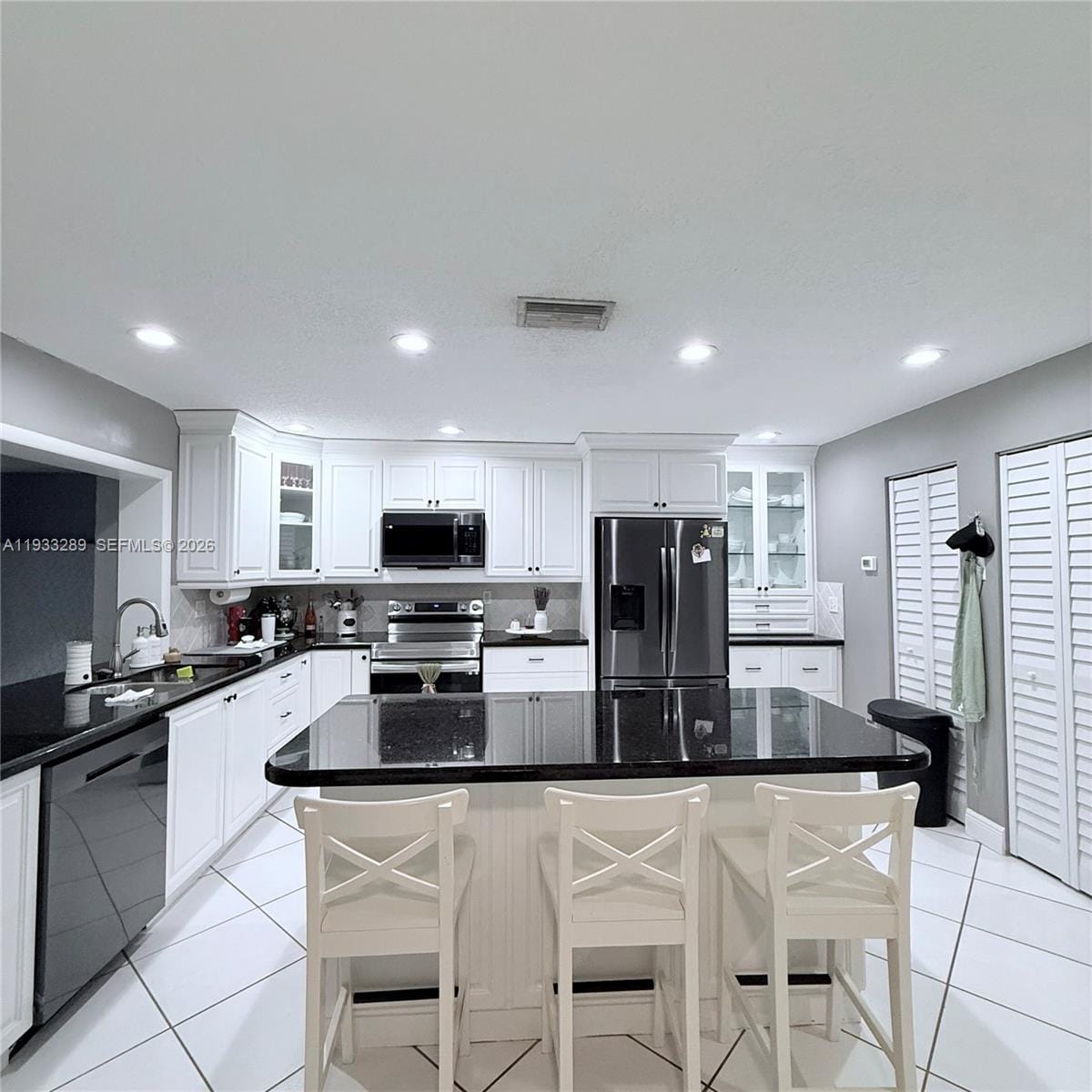 4341 Coral Springs Drive 1G — photo 2