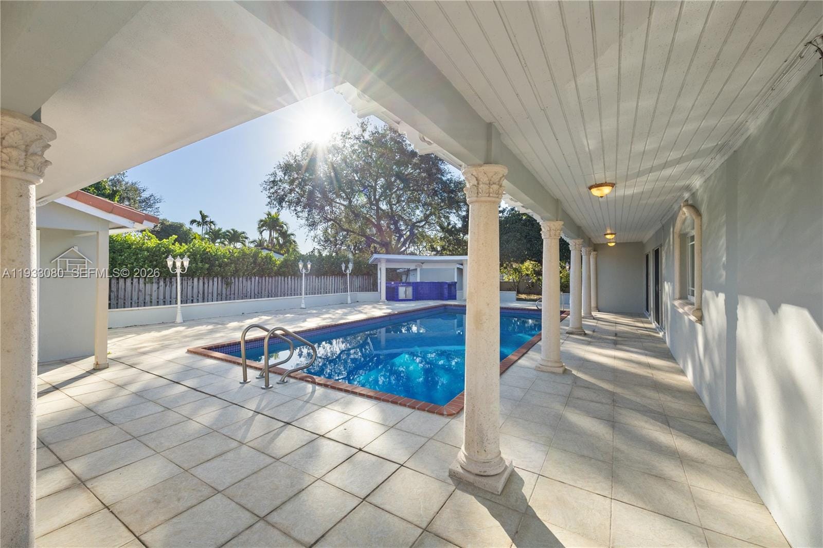 5685 SW 72nd Avenue, Miami, FL 33143 photo 2