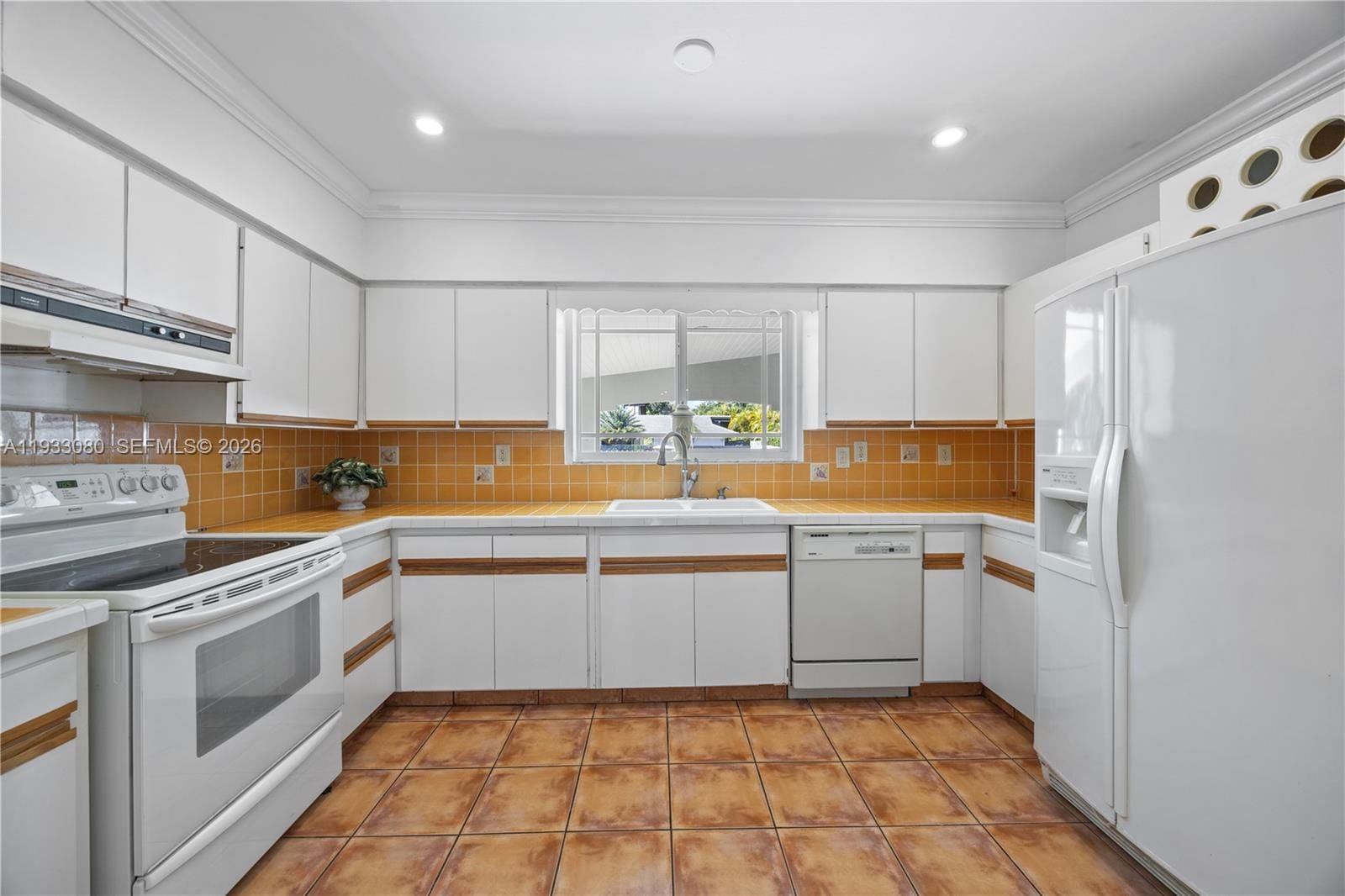5685 SW 72nd Avenue, Miami, FL 33143 photo 14