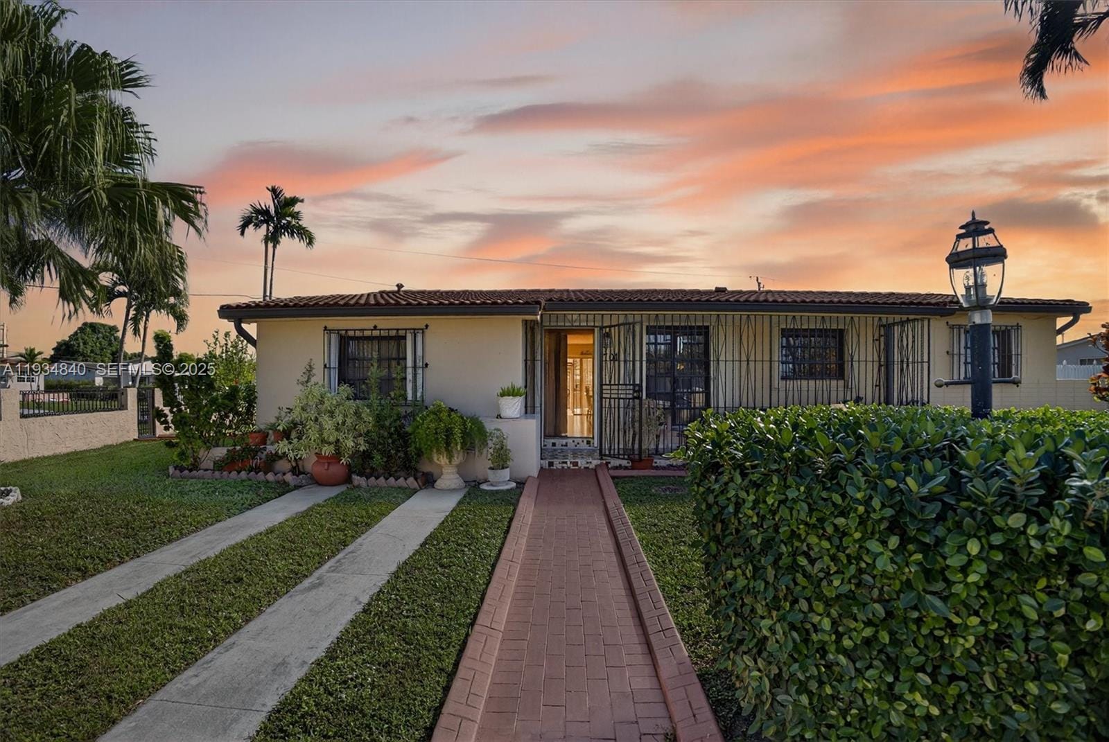 1701 SW 92nd Place, Miami, FL 33165