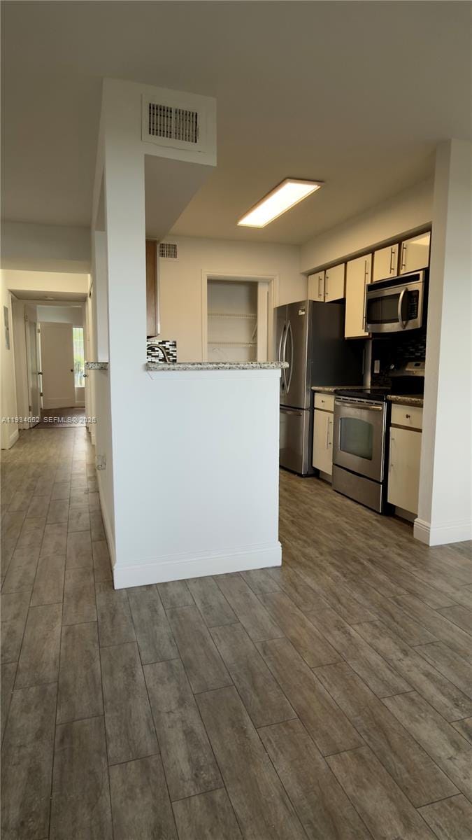 2445 NW 33rd Street 1404, Oakland Park, FL 33309 photo 11