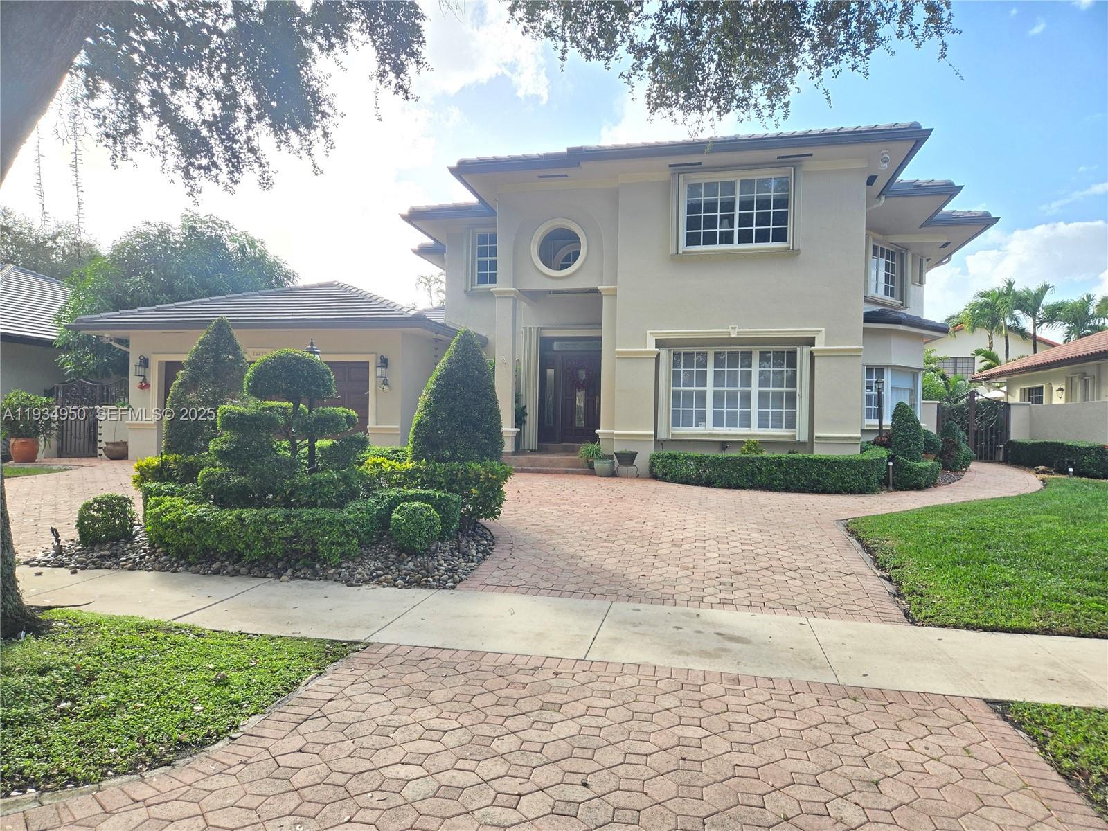 16422 NW 83rd Place, Miami Lakes, FL 33016, Miami Lakes