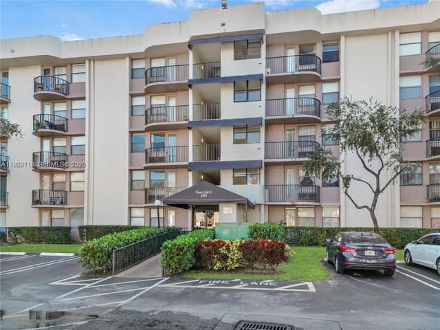 2701 Riverside Drive 516B, Coral Springs, FL 33065